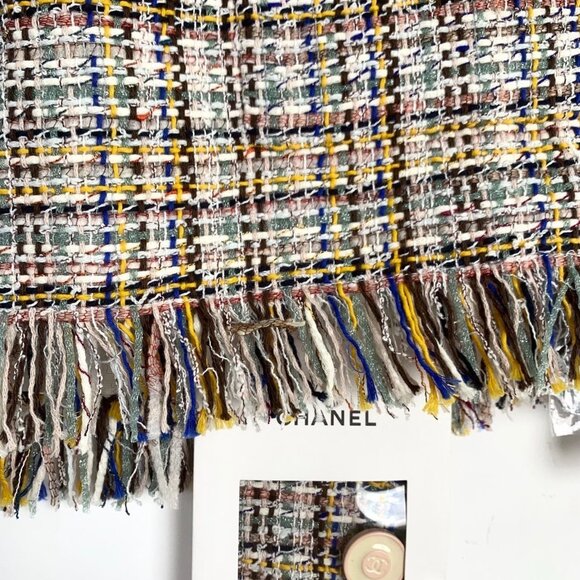 Chanel Multicolor Tweed Mini Skirt With Fringe Hem & Braided Waistband Buttons M - Picture 4 of 7